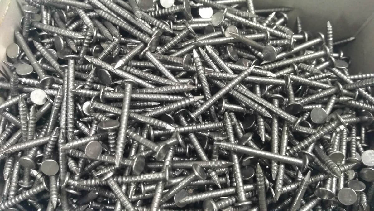 Clous &agrave; anneaux annulaires